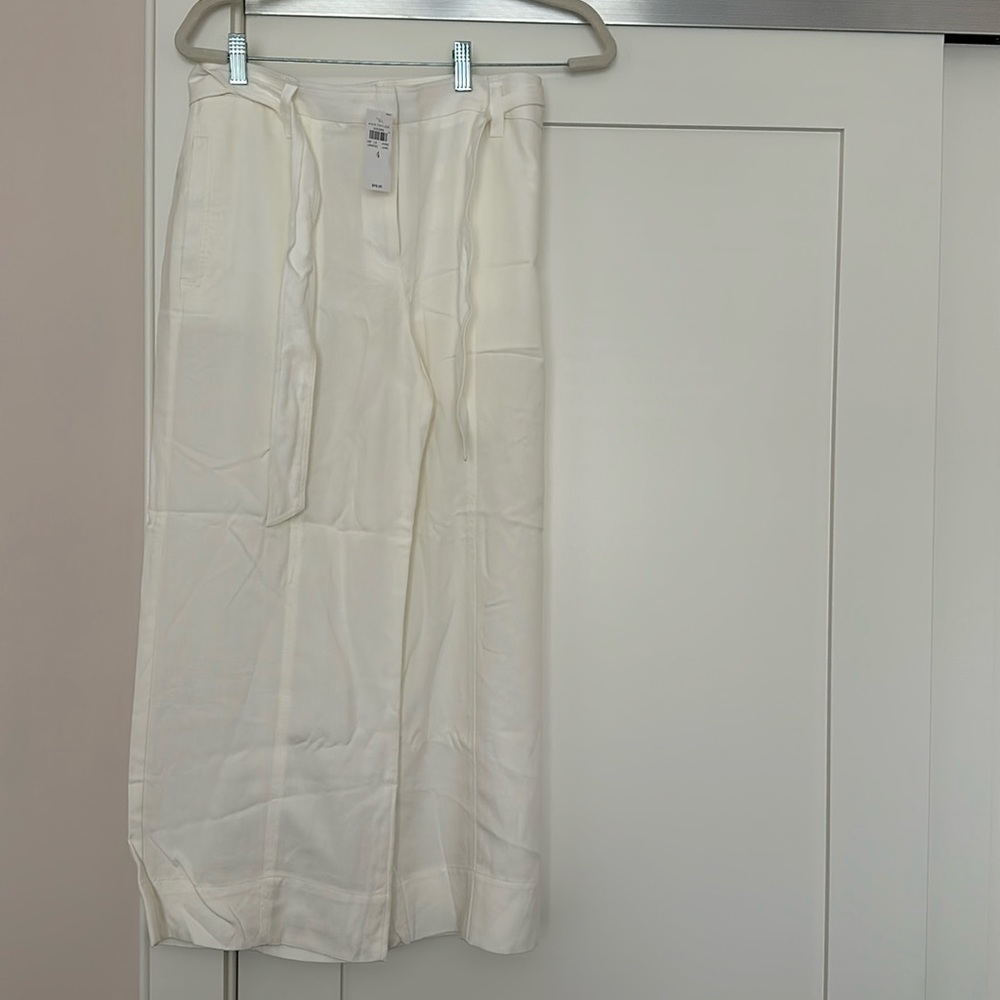 AnN Taylor | off white cropped wide leg  - Size 4 NWT